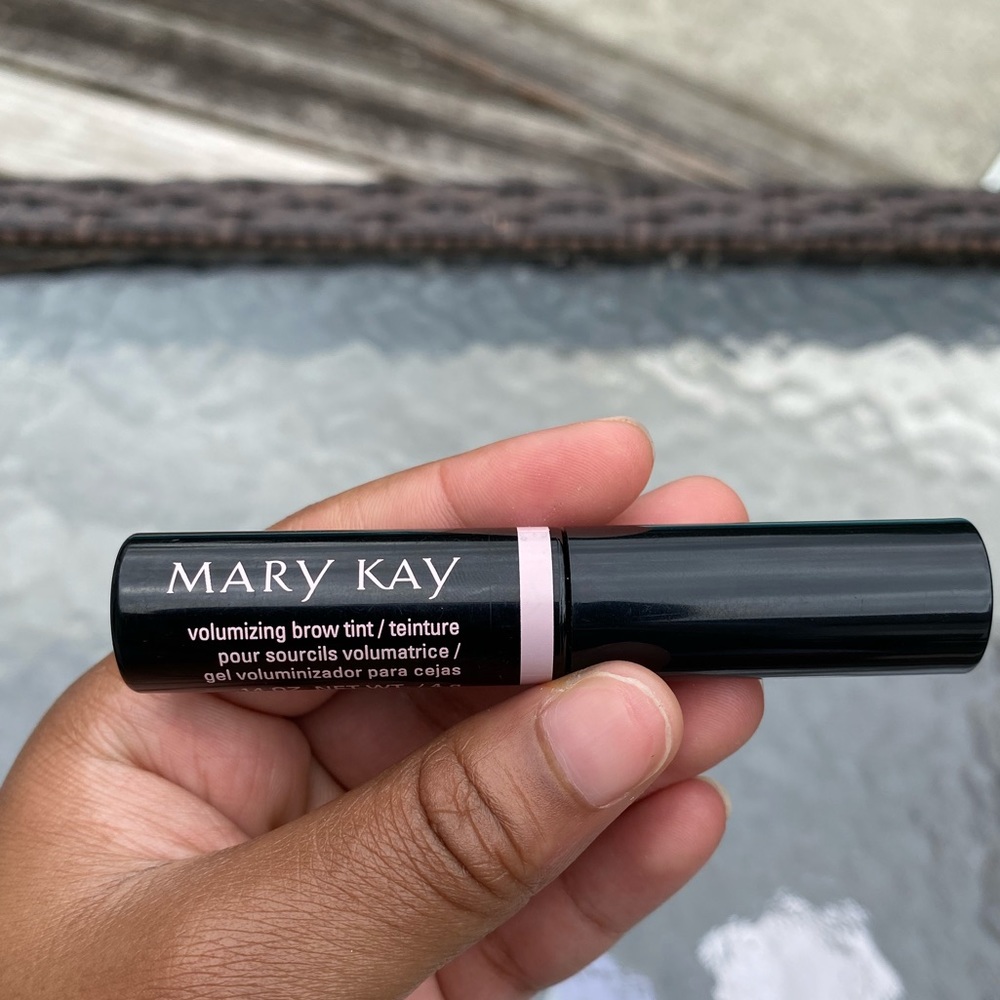 Volumizing Brow Tint